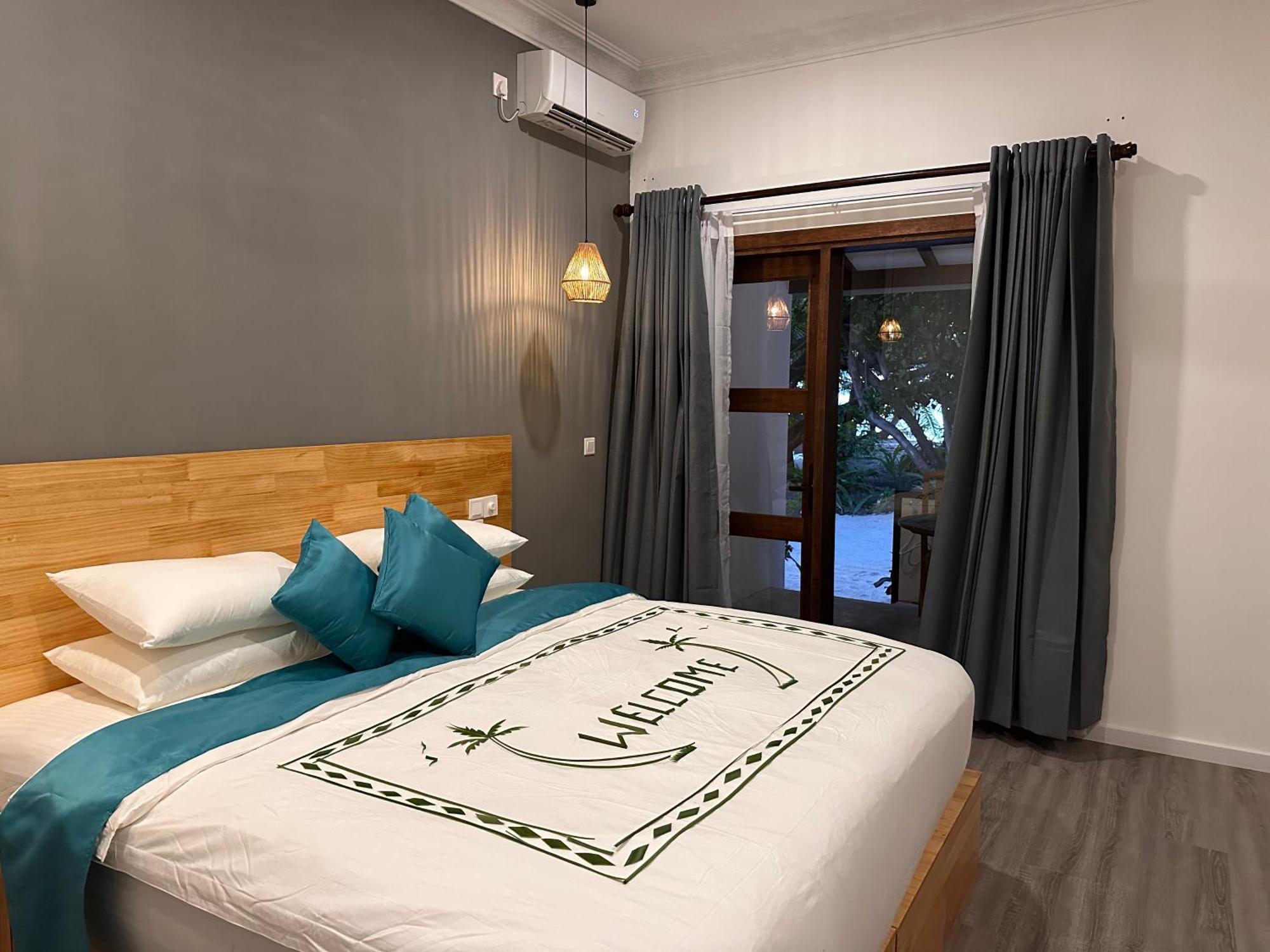 Dhigurah Beach Inn Exterior foto
