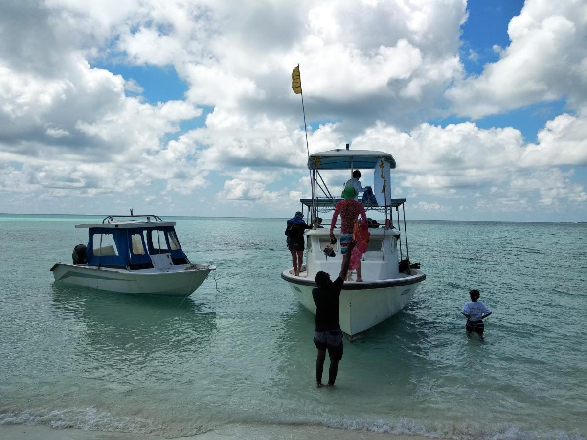 Dhigurah Beach Inn Exterior foto